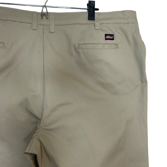 Dickies Women's Stretch Twill Relaxed Khaki Pants Work Uniform Women's Size 22 - Picture 4 of 8